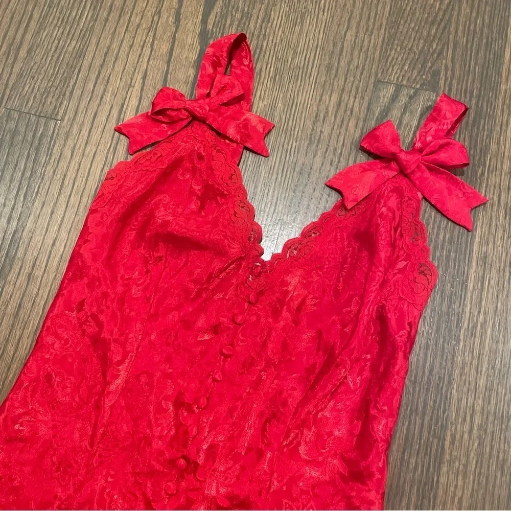 Vintage Victoria’s Secret Gold Label Red Brocade Teddy One Piece Bow Lingerie - Picture 4 of 13